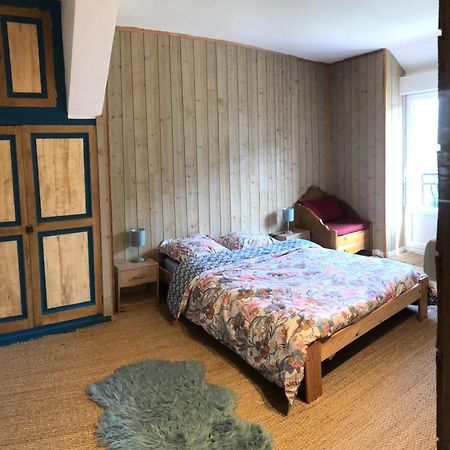 La Auarje: Appartement Avec Jardin & Terrasse Cierp Exterior photo